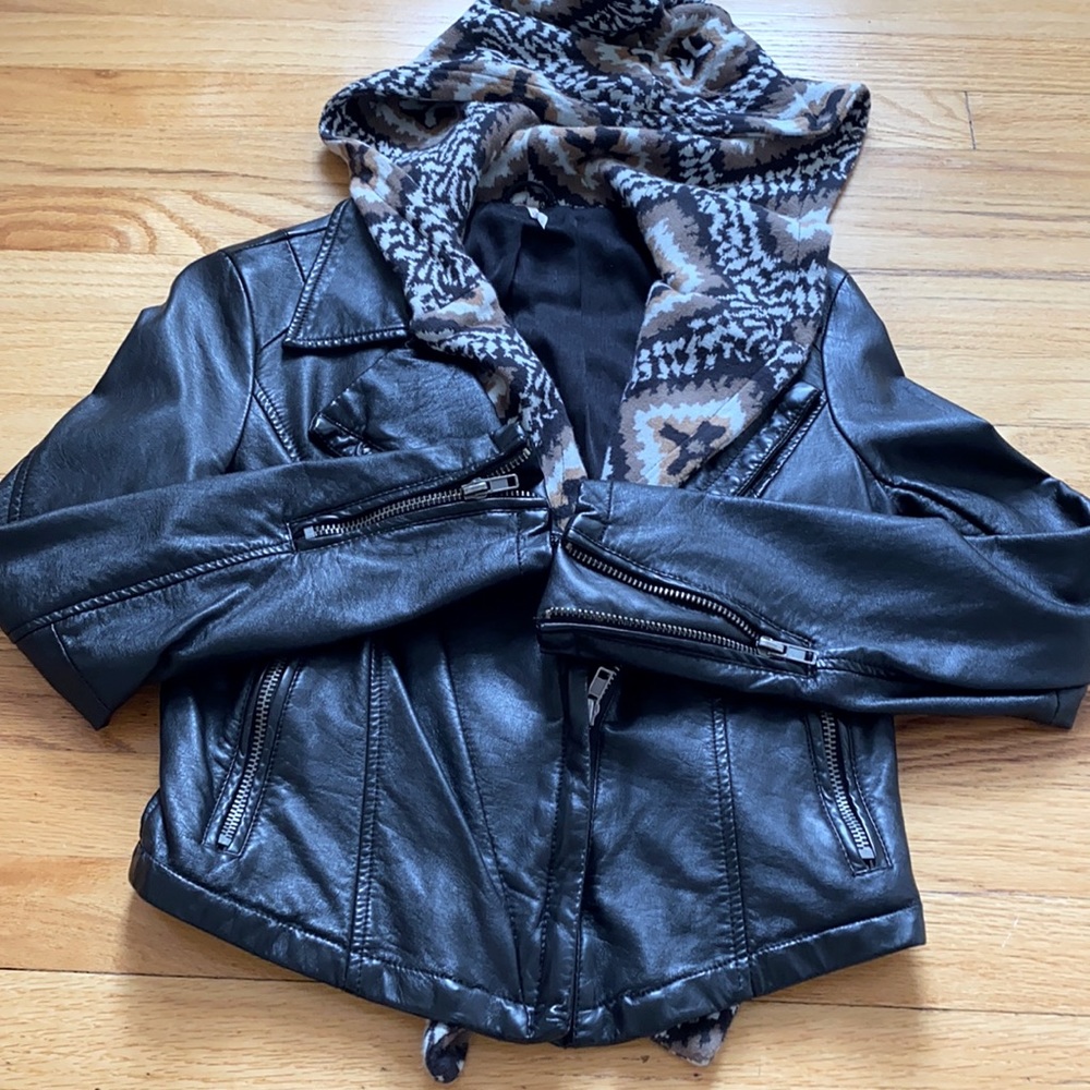 FREEPEOPLE - FAUX BLK LEATHER JKT